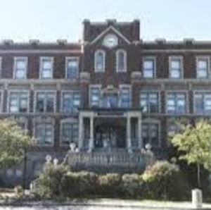 Meet your Posher, Leanne